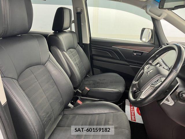 Mitsubishi DELICA 2022-07 6496807-12