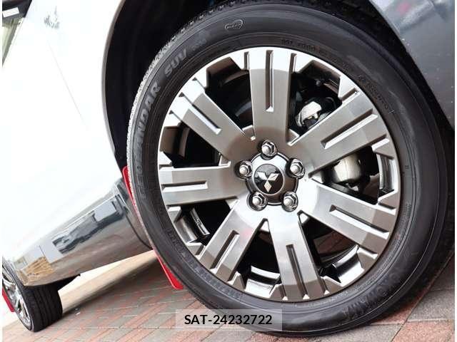 Mitsubishi DELICA 2022-10 6496802-15