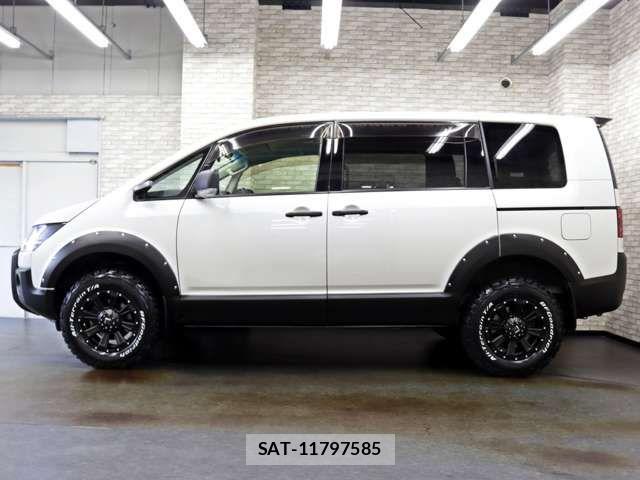Mitsubishi DELICA 2017-09 6496859-12