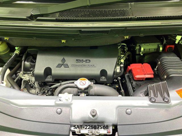 Mitsubishi DELICA 2017-08 6496858-18