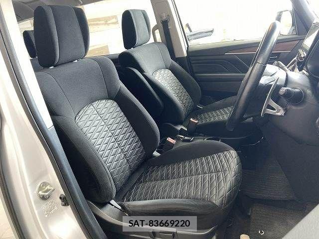 Mitsubishi DELICA 2022-11 6544701-10