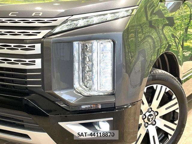 Mitsubishi DELICA 2019-09 6611519-12