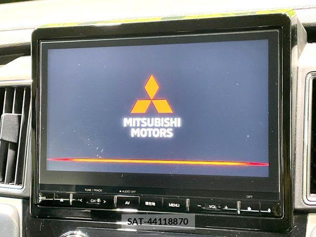 Mitsubishi DELICA 2019-09 6611519-5