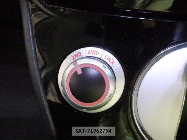 Mitsubishi DELICA 2017-10 6611521-17