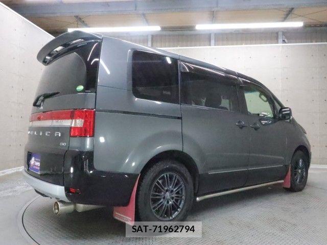 Mitsubishi DELICA 2017-10 6611521-1