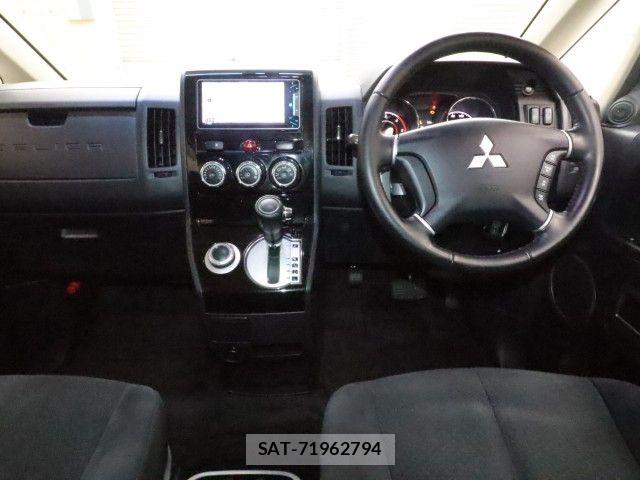 Mitsubishi DELICA 2017-10 6611521-2