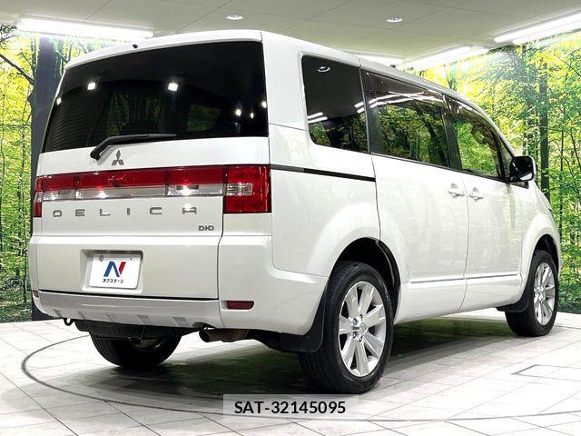 Mitsubishi DELICA 2016-02 6611535-18