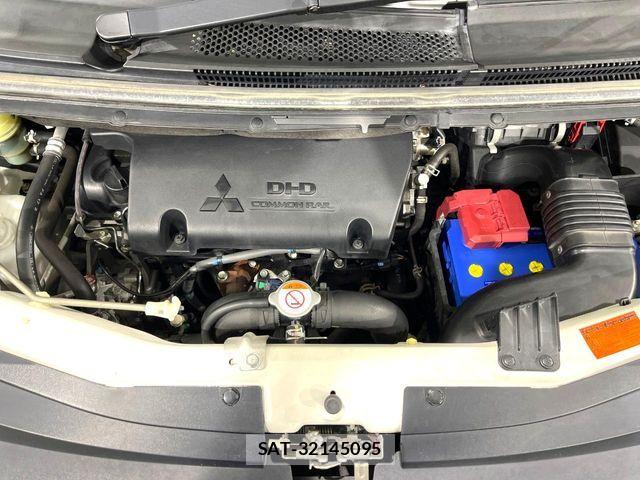 Mitsubishi DELICA 2016-02 6611535-19