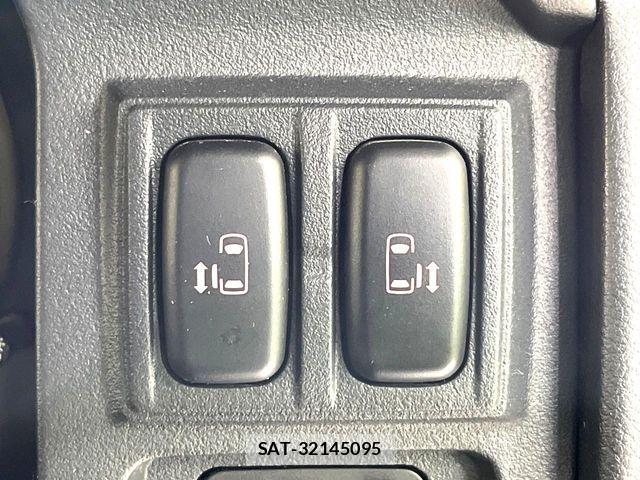 Mitsubishi DELICA 2016-02 6611535-4