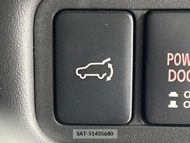 Mitsubishi DELICA 2019-12 6611517-15