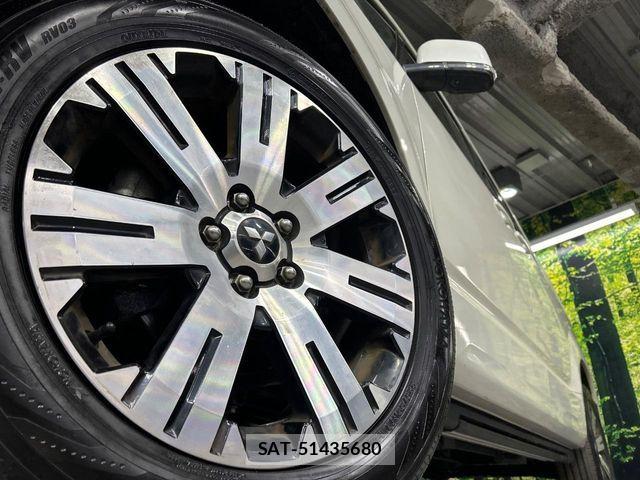 Mitsubishi DELICA 2019-12 6611517-17
