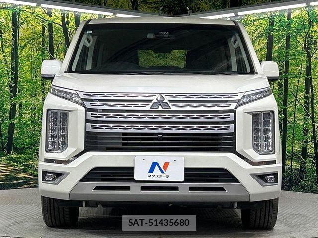 Mitsubishi DELICA 2019-12 6611517-18