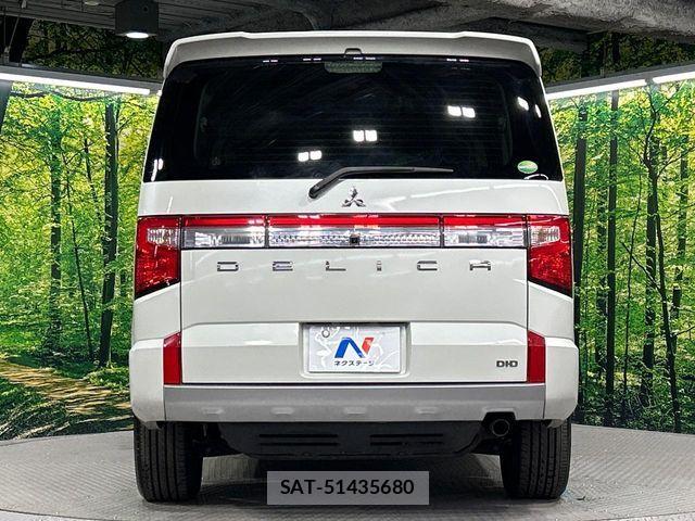 Mitsubishi DELICA 2019-12 6611517-19