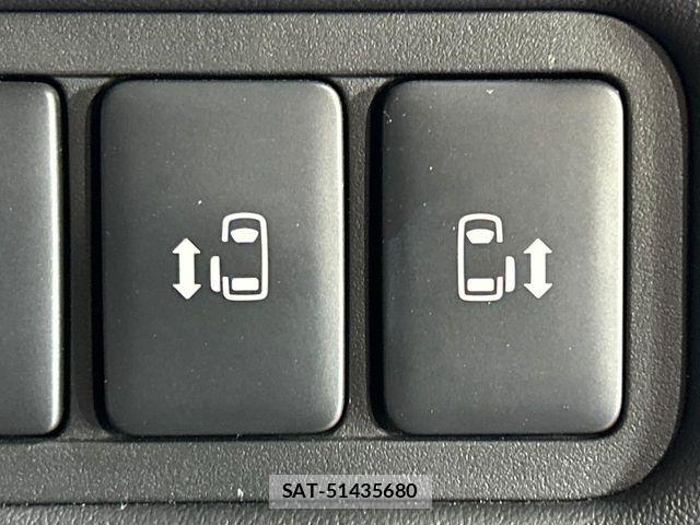 Mitsubishi DELICA 2019-12 6611517-7