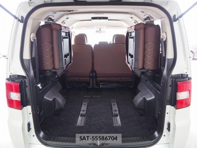 Mitsubishi DELICA 2018-05 6611531-11