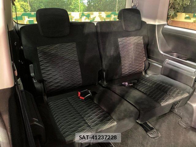 Mitsubishi DELICA 2020-03 6641477-9