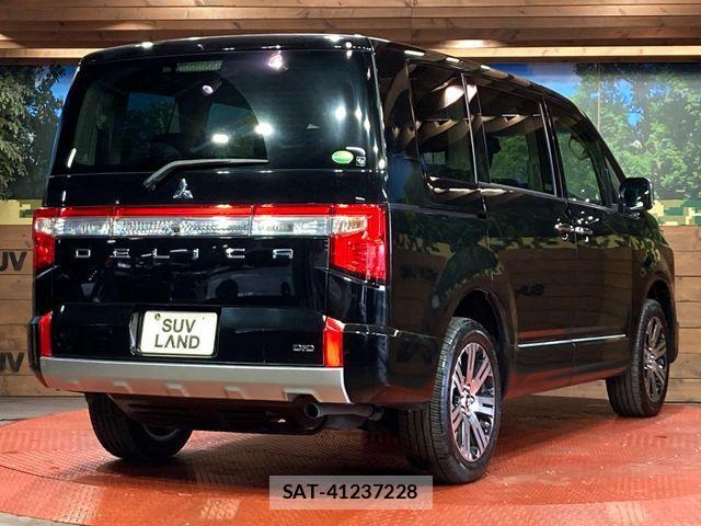 Mitsubishi DELICA 2020-03 6641477-17