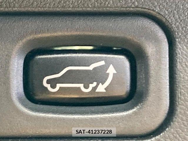 Mitsubishi DELICA 2020-03 6641477-5