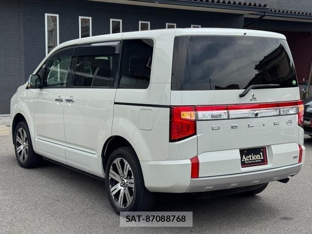 Mitsubishi DELICA 2021-05 6641474-3