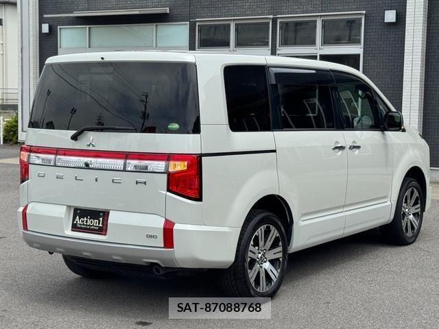 Mitsubishi DELICA 2021-05 6641474-5