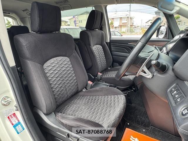 Mitsubishi DELICA 2021-05 6641474-8