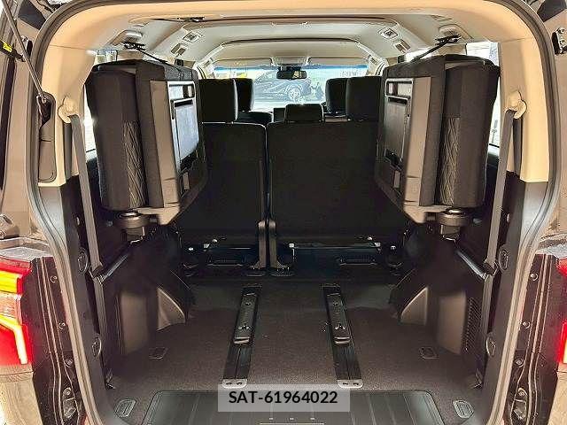Mitsubishi DELICA 2025-08 6671135-12
