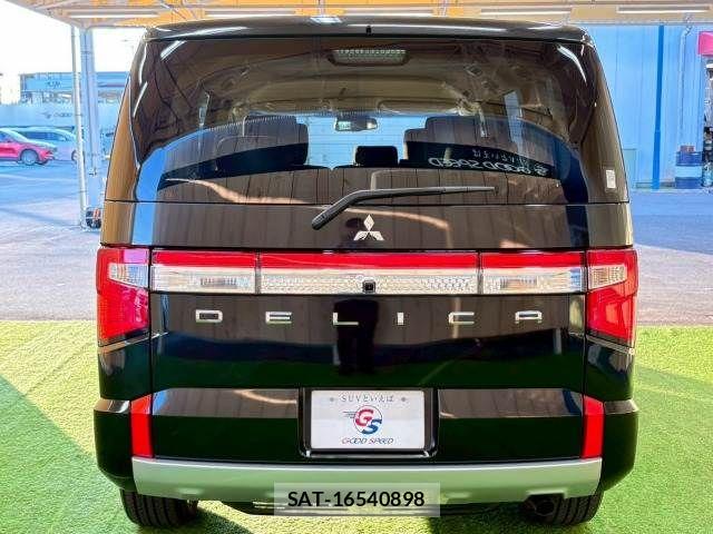 Mitsubishi DELICA 2025-08 6671133-16