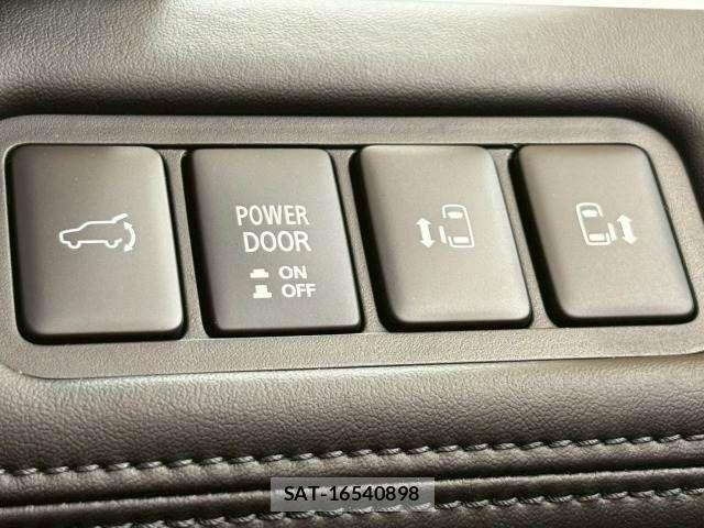 Mitsubishi DELICA 2025-08 6671133-8