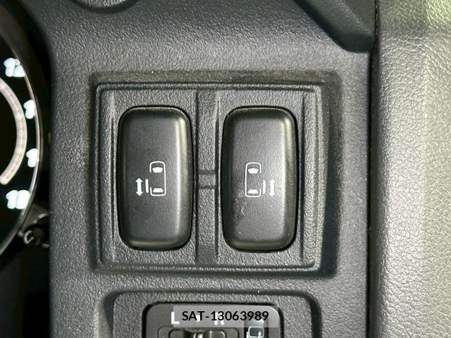Mitsubishi DELICA 2011-08 6671163-2
