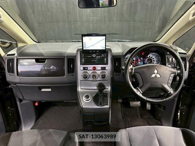 Mitsubishi DELICA 2011-08 6671163-4