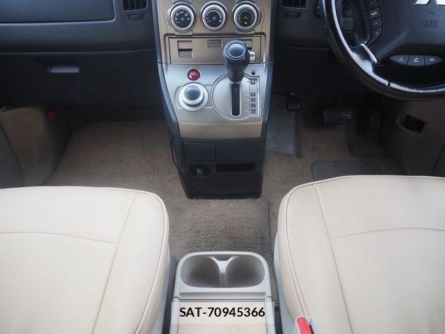 Mitsubishi DELICA 2007-02 6671164-18