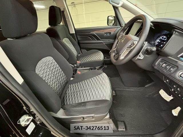 Mitsubishi DELICA 2025-08 6671137-10