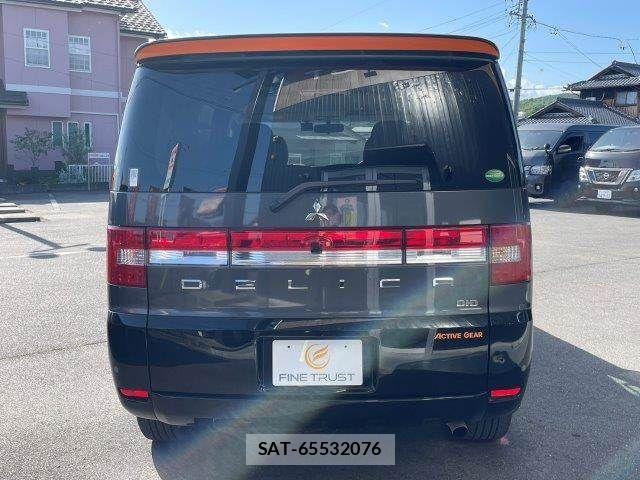 Mitsubishi DELICA 2018-09 6671157-25