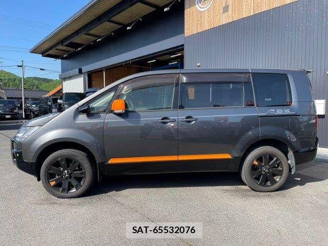 Mitsubishi DELICA 2018-09 6671157-27