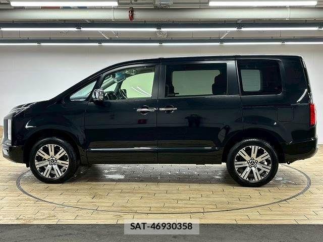 Mitsubishi DELICA 2025-03 6671140-17