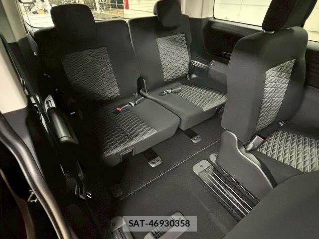Mitsubishi DELICA 2025-03 6671140-8