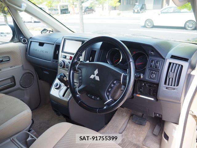 Mitsubishi DELICA 2009-07 6671165-1