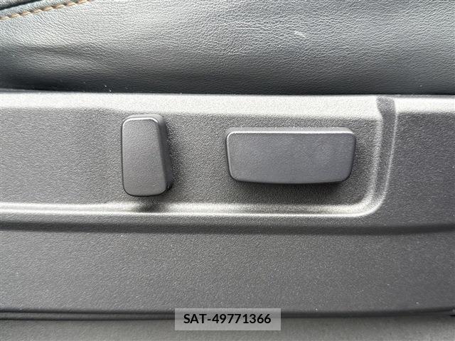 Mitsubishi DELICA 2018-06 6671159-5