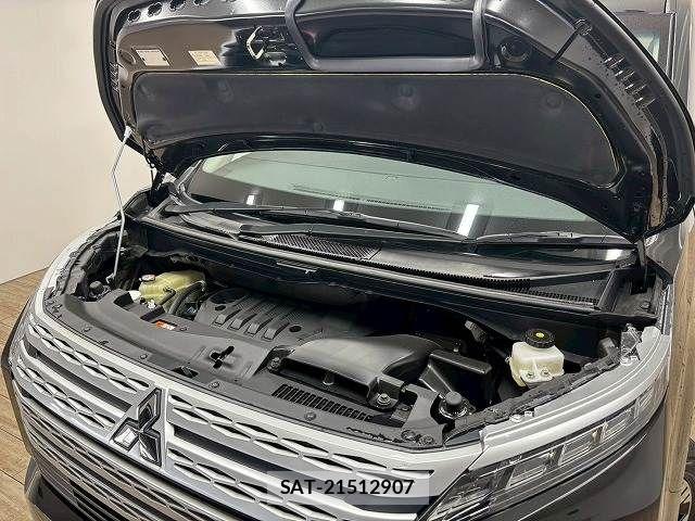 Mitsubishi DELICA 2025-08 6671134-17