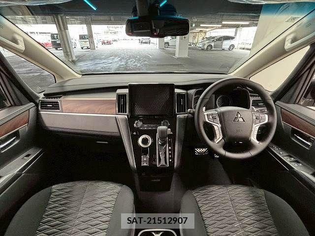 Mitsubishi DELICA 2025-08 6671134-3
