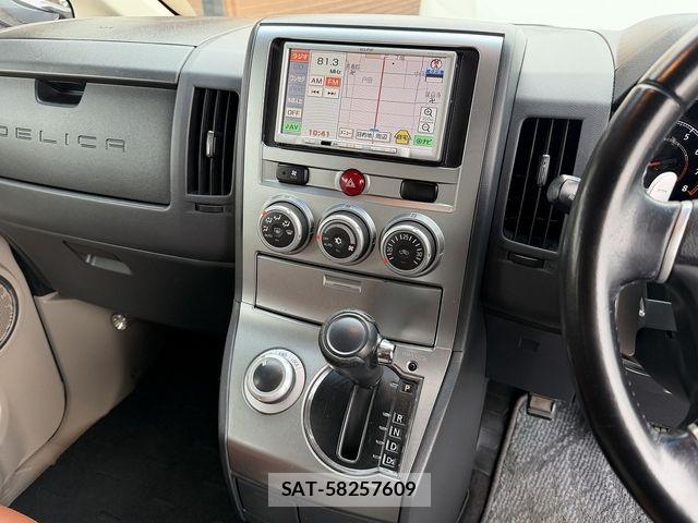 Mitsubishi DELICA 2011-06 6675708-14