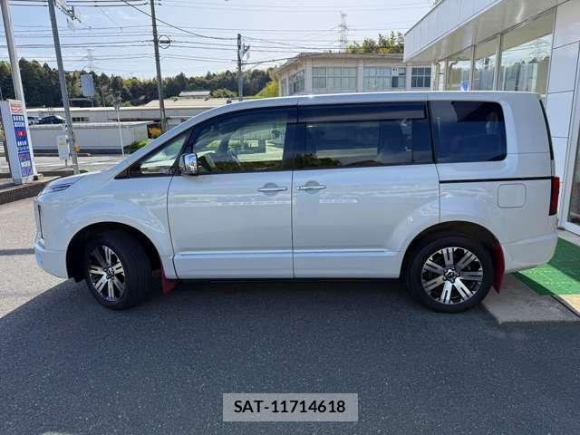 Mitsubishi DELICA 2021-09 6675700-3