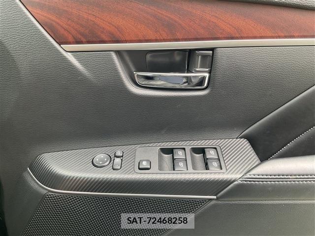 Mitsubishi DELICA 2024-11 6675688-9