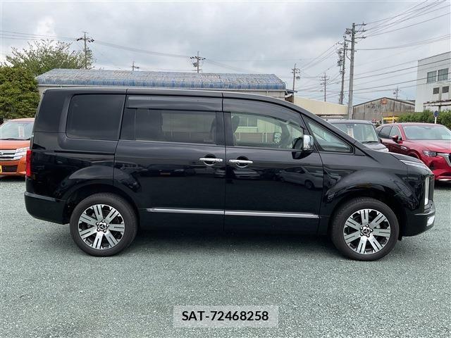 Mitsubishi DELICA 2024-11 6675688-28