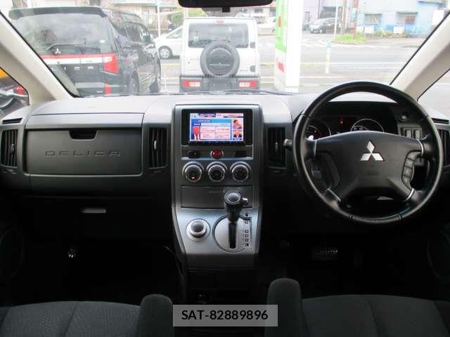 Mitsubishi DELICA 2013-02 6675714-1