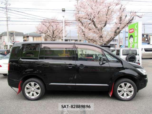 Mitsubishi DELICA 2013-02 6675714-6