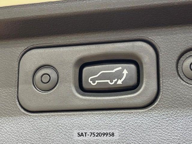 Mitsubishi DELICA 2020-10 6675695-6