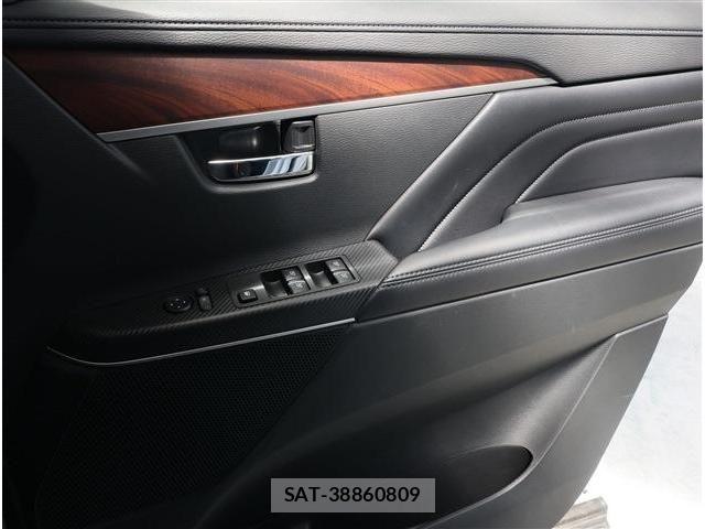 Mitsubishi DELICA 2024-10 6675683-6