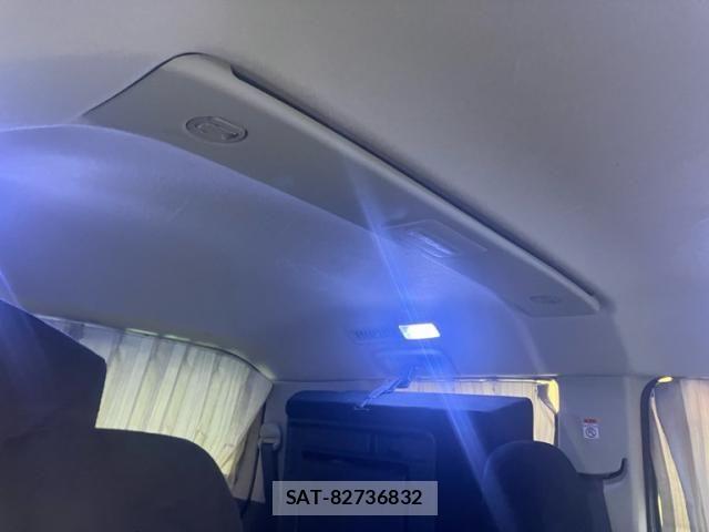Mitsubishi DELICA 2011-05 6675723-12