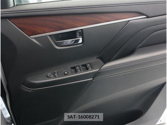 Mitsubishi DELICA 2024-11 6675682-6